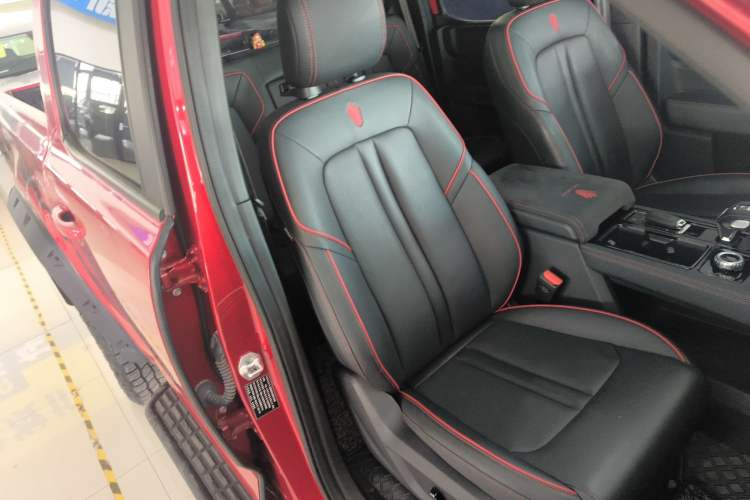 Used JMC DaDao 2024 Explorer 2.3T Gasoline Automatic 4x4 Extreme Edition
