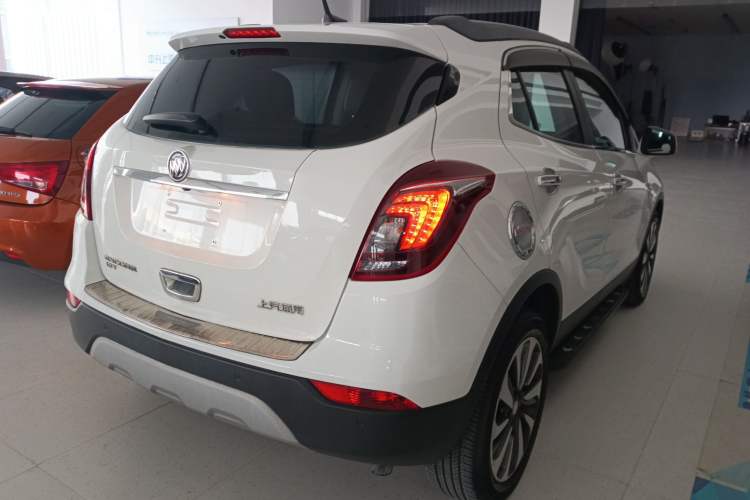 Used Buick Encore 2017 18T Automatic Two-Wheel Drive Urban Elite Model
