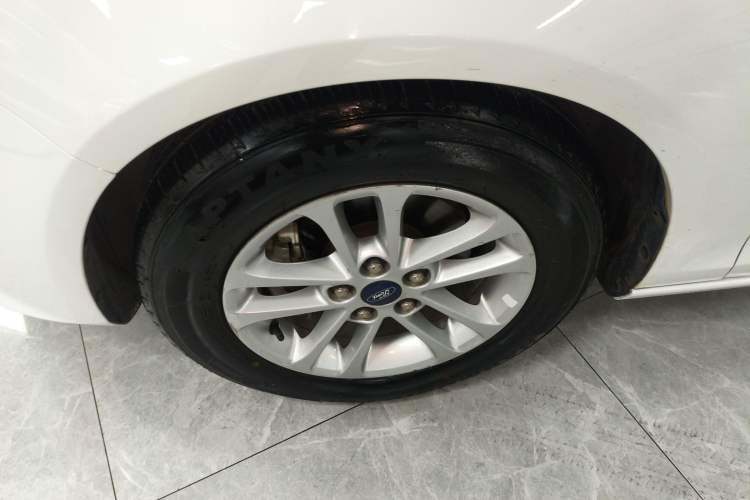 Used Ford Escort 2019 Revised 1.5L Automatic ZhiXiang Version (Tire Pressure Monitoring) China VI Standard