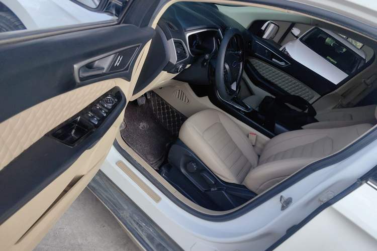 Used Ford Edge 2016 EcoBoost 245 Two-Wheel-Drive Titanium 5-Seater