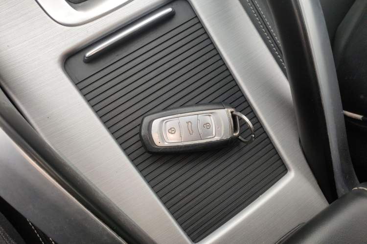 Used Geely Auto Emgrand X7 Sport 2016 1.8TD Automatic Smart Connectivity Version