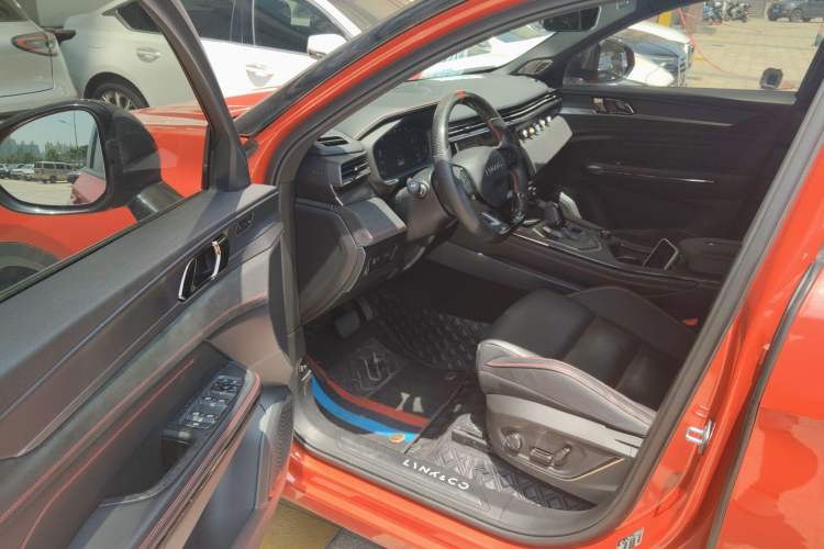 Used Lynk & Co 05 2020 2.0TD Four-Wheel Drive HypeHalo
