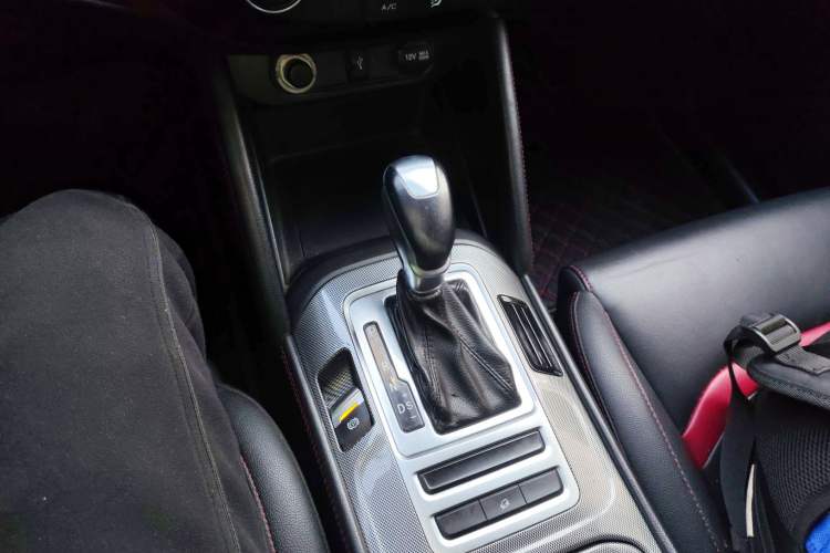 Used Changan CS55 2018 1.5T Automatic Colorful Edition China V Standard
