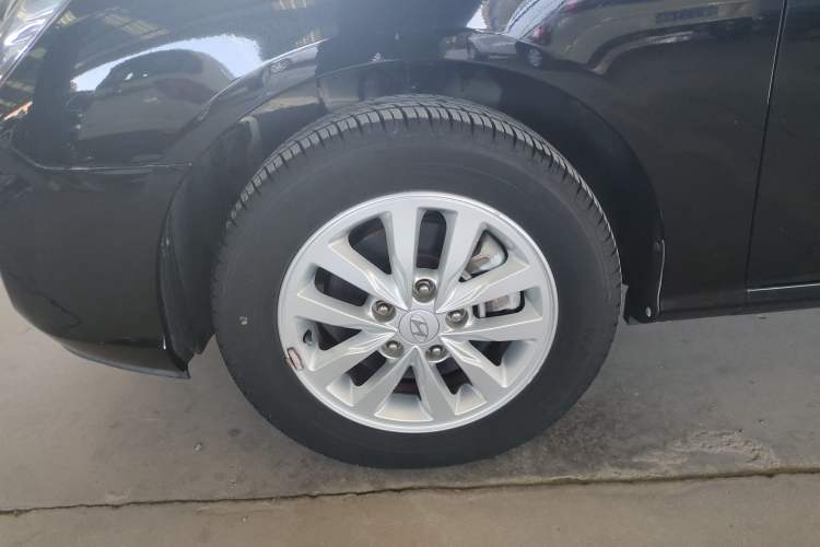 Used Hyundai Celesta 2015 1.6L Manual Comfort Model