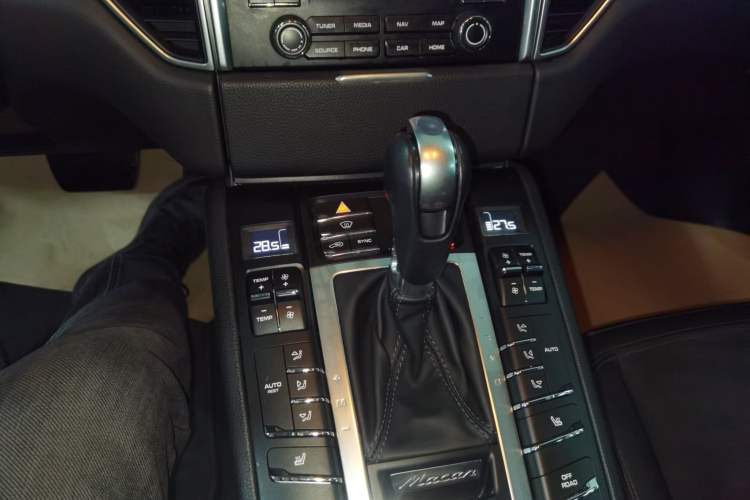 Used Porsche Macan 2017 Macan 2.0T
