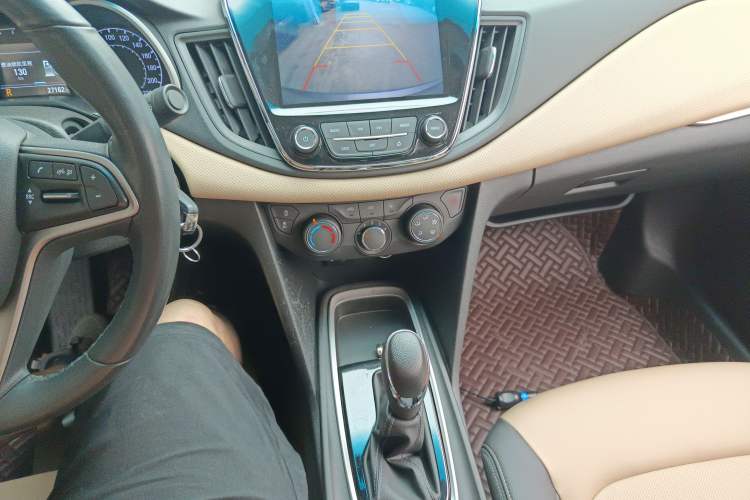 Used Chevrolet Monza 2022 320 Automatic Enjoyment Sunroof Version
