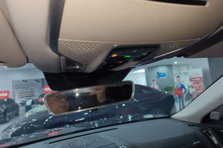 Used Hongqi HS3 2023 1.5T Two-Wheel Drive Shanwei Edition
