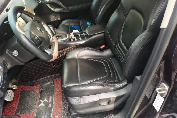 Used  5 2014 1.6T Luxury Edition THP200
