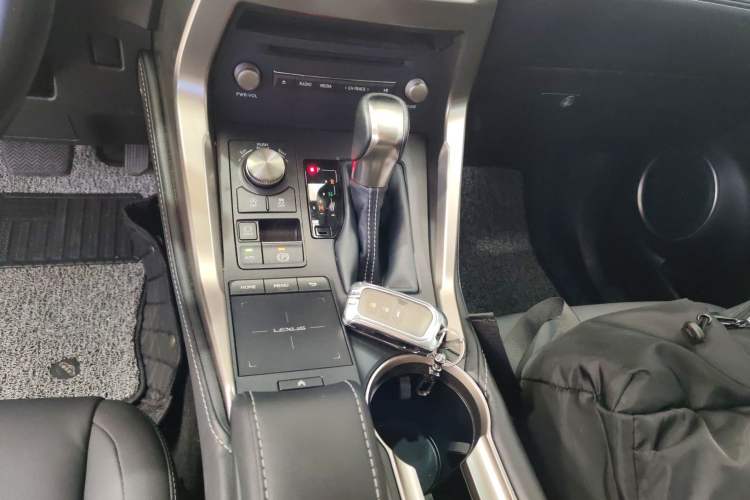 Used Lexus NX 2018 300 Front-Drive Freeline Edition