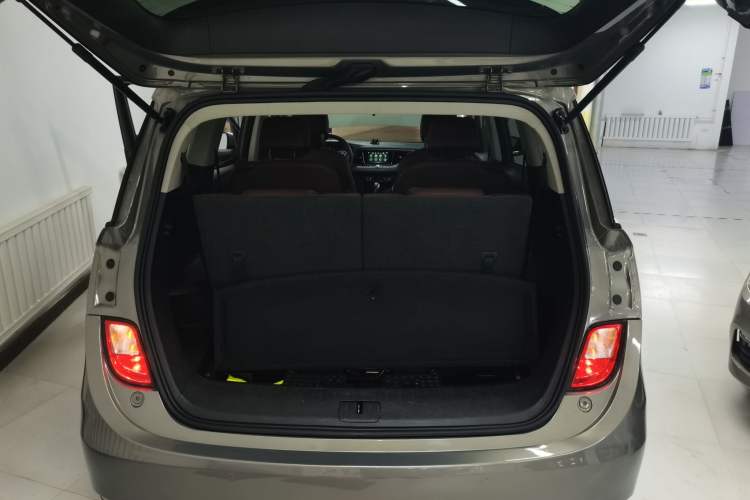 Used Buick GL6 2019 18T 6-Seater Connected Luxury Version China VI Standard
