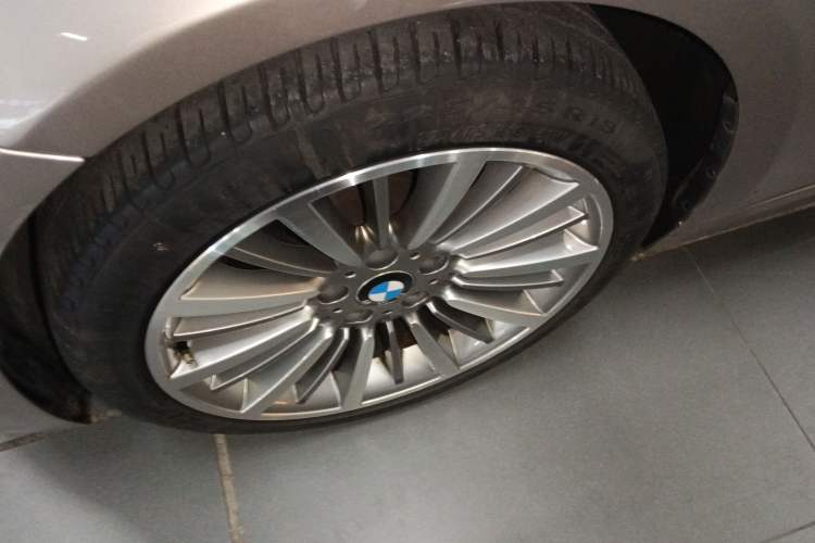 Used BMW 3 Series 2019 320Li Fashion Model
