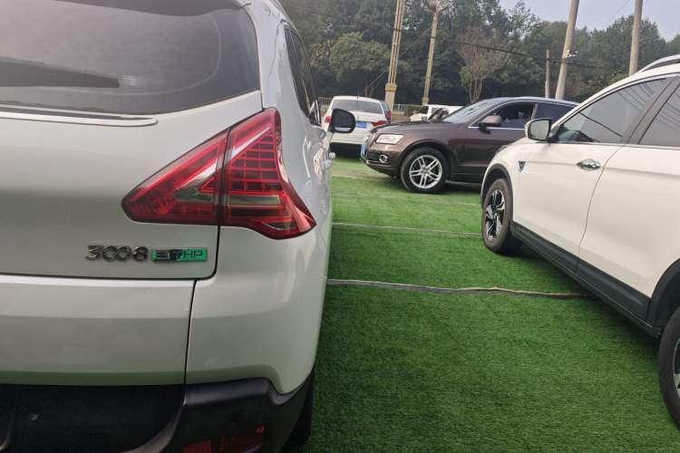 Used Peugeot 3008 2015 1.6THP Automatic Prestige Edition
