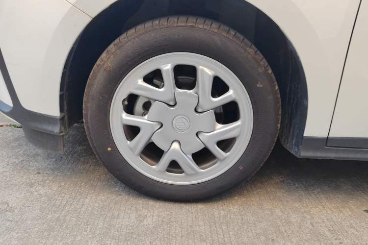 Used Buick Velite 6 2024 450km Range Commuter Version
