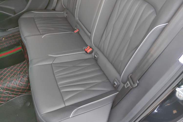 Used Volkswagen Passat 2022 330TSI Starry Luxury Edition
