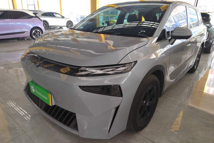 Used Venucia VX6 2024 520 Travel Edition