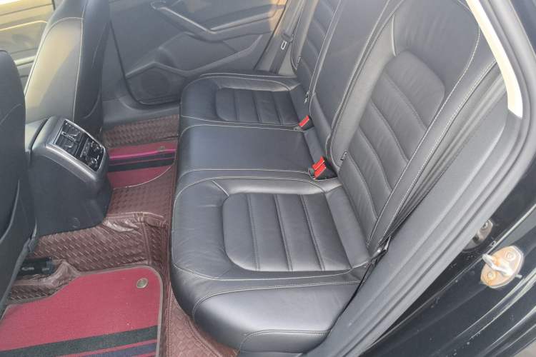 Used Volkswagen Passat 2017 330TSI DSG Luxury Edition
