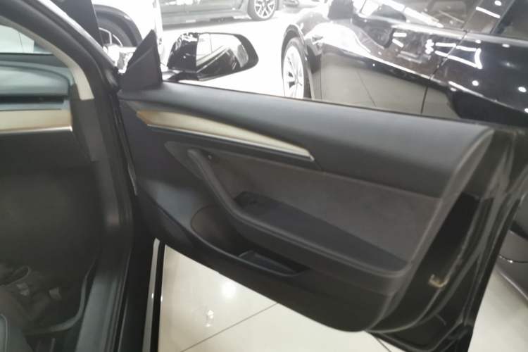 Used Tesla Model 3 2021 Standard Range Rear-Drive Upgraded Version
