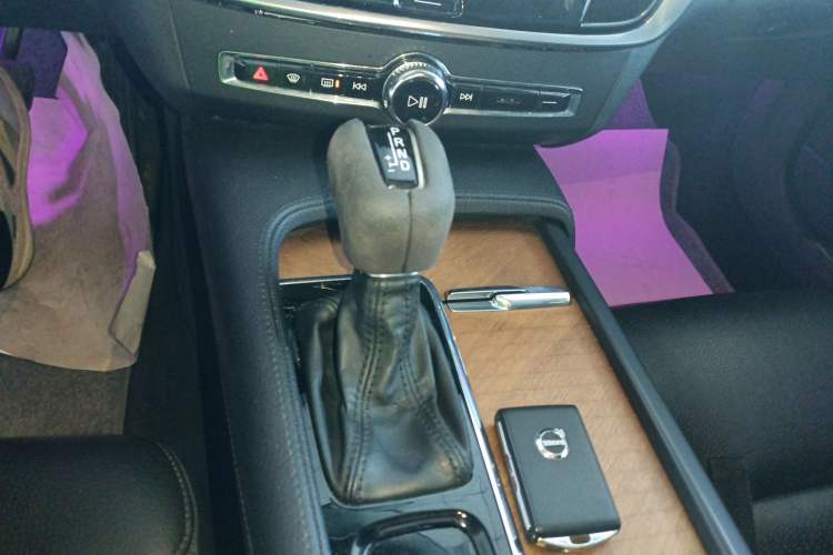 Used Volvo S90 2020 T5 Zhiyi Luxury Edition