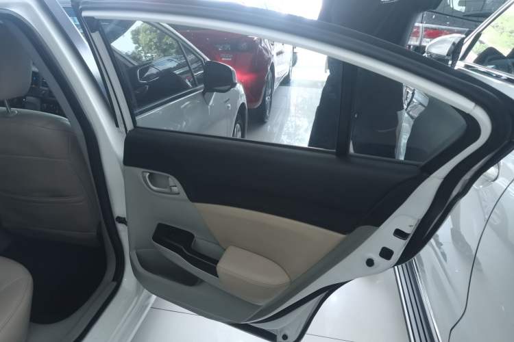 Used Honda Civic 2014 1.8L Automatic Classic Edition
