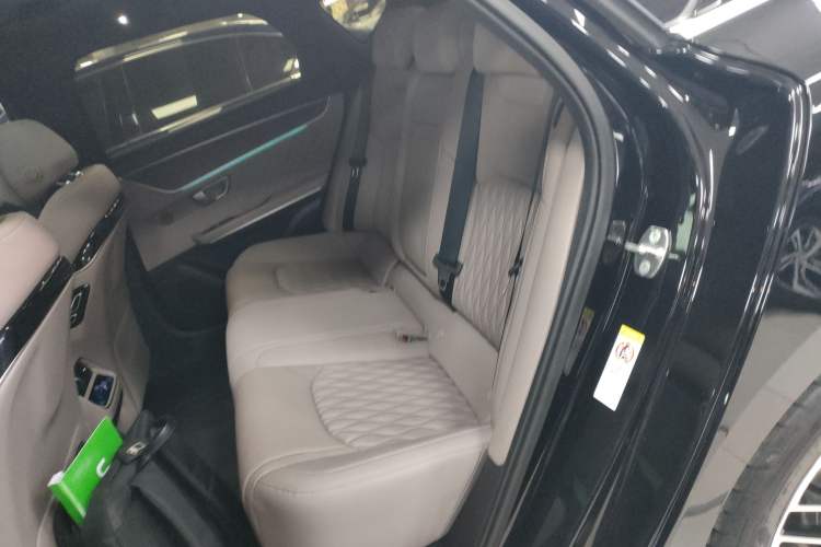 Used BYD Han 2024 DM-i Glory Edition 121KM Premium Model
