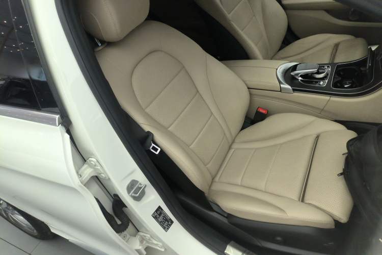 Used Mercedes-Benz C-Class 2015 Restyled C 180 L Sport Edition
