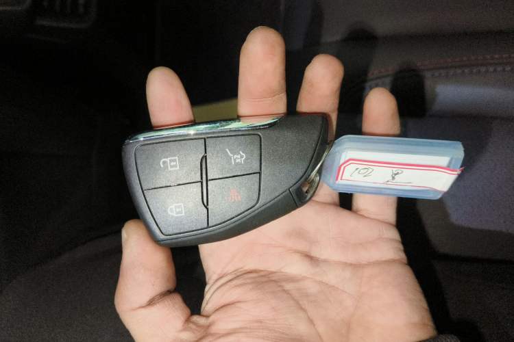 Used Chevrolet Equinox Plus 2024 102km RS Ultimate Edition
