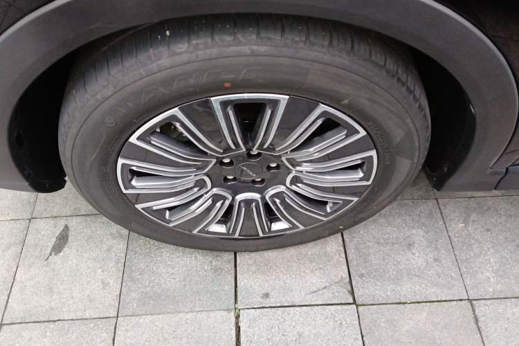 Used JETOUR X70 PLUS 2025 1.5T Luxury Edition 7-Seater