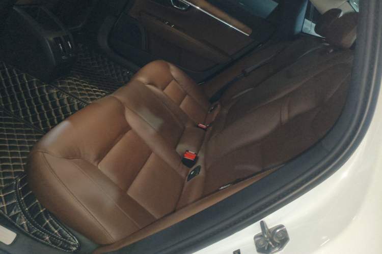 Used Volvo S90 2019 T5 Zhiyi Edition
