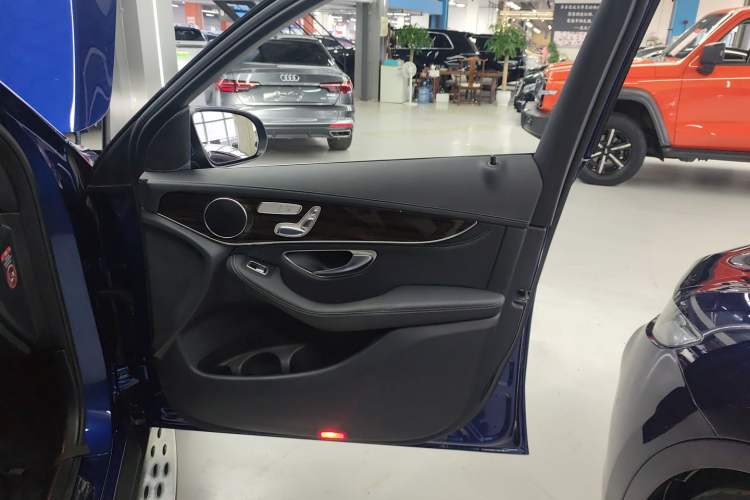 Used Mercedes-Benz GLC 2016 GLC 260 4MATIC Dynamic Edition
