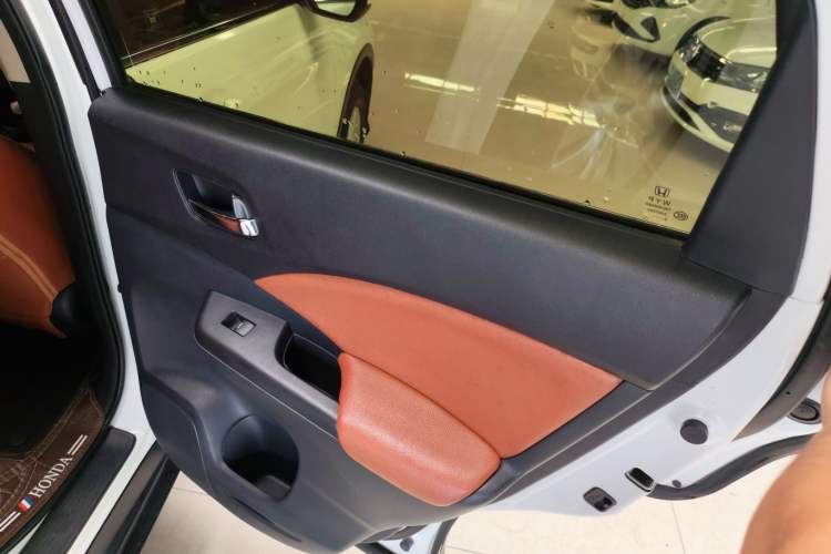 Used Honda CR-V 2016 2.0L Two-Wheel Drive Classic Edition
