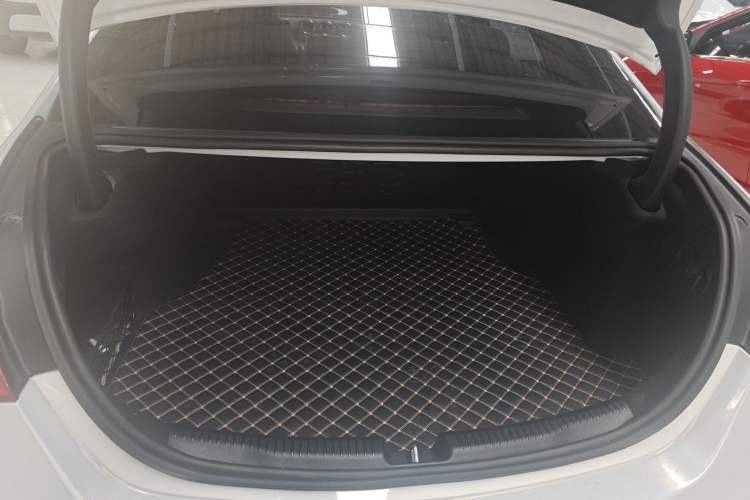 Used Mercedes-Benz C-Class 2023 C 200 L Sport Edition
