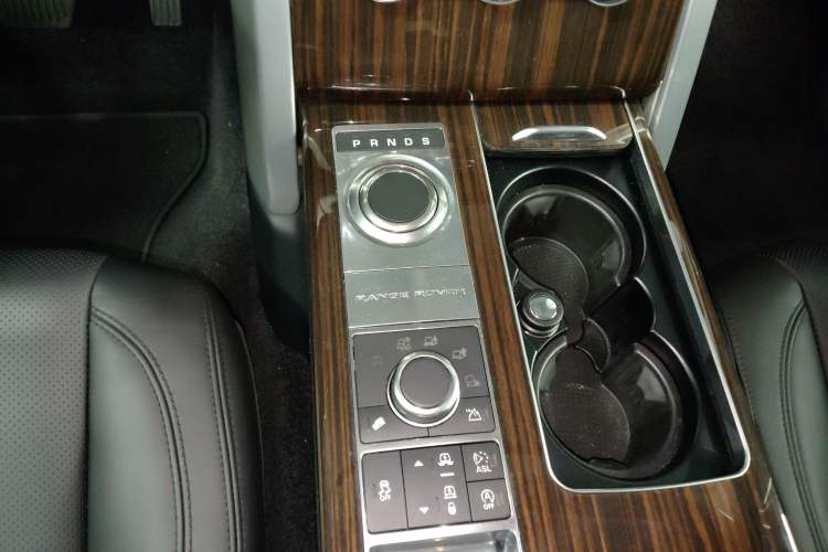 Used Land Rover Range Rover 2016 3.0 SC V6 Vogue Extended Version
