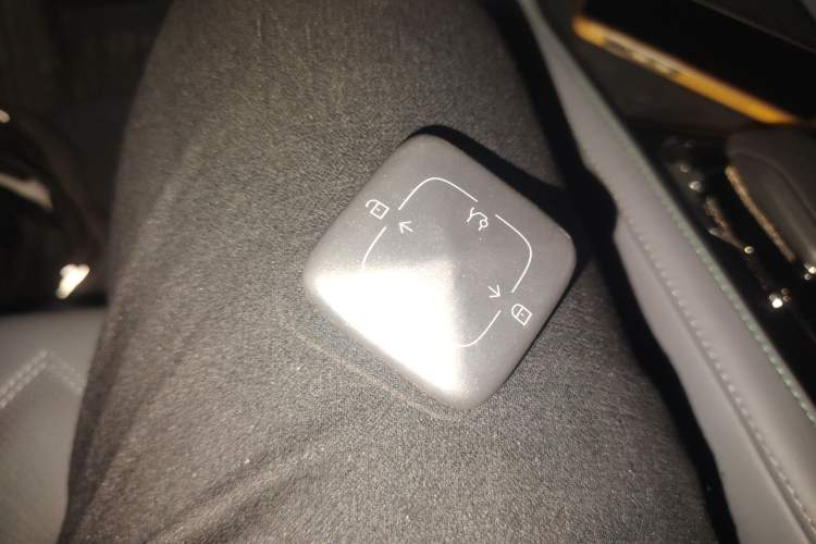 Used Zeekr 001 2021 Ultra-Long Range Dual-Motor YOU Version
