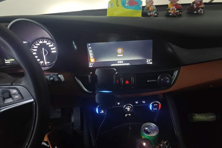 Used Alfa Romeo Giulia 2017 2.0T 200HP Luxury Edition