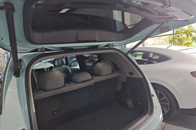 Used Zeekr MIX 2025 Long-Range Intelligent Driving Edition
