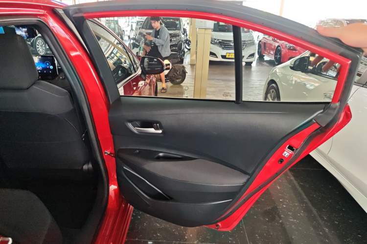 Used Toyota Corolla 2019 1.2T S-CVT GL Pioneer Edition
