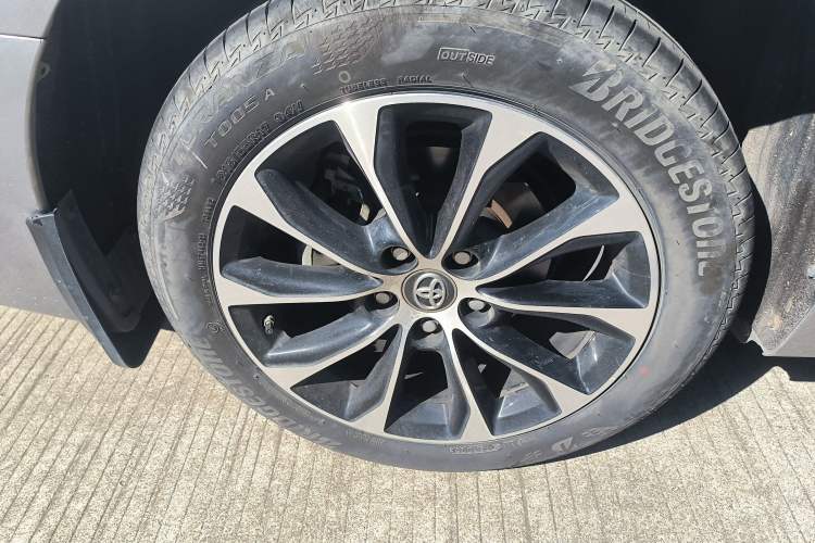 Used Toyota Avalon 2022 2.0L Luxury Edition
