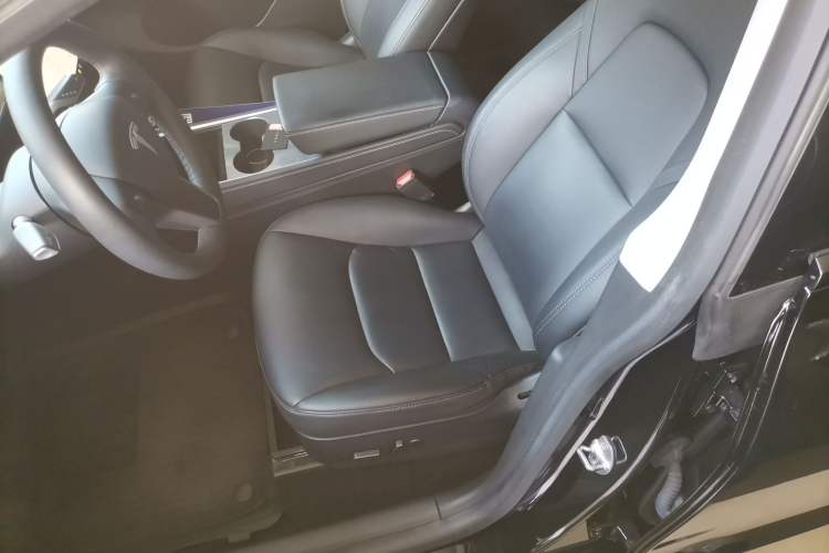 Used Tesla Model Y 2021 Standard Range Rear-Wheel Drive Version
