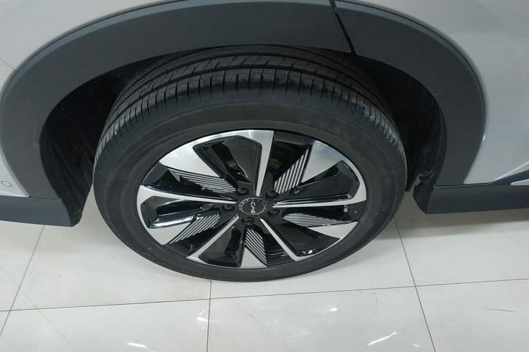 Used BYD Song PLUS New Energy 2025 DM-i Intelligent Driving 112KM Prestige Model