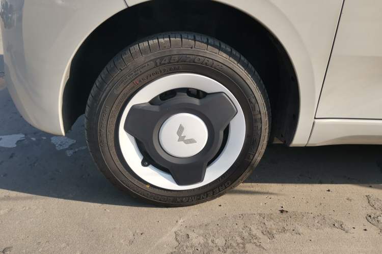 Used Wuling Hongguang MINIEV 2024 3rd Generation 215km Youth Edition
