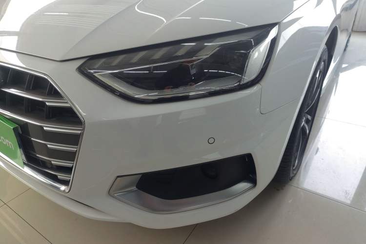 Used Audi A4L 2020 40 TFSI Fashionable and Elegant Model