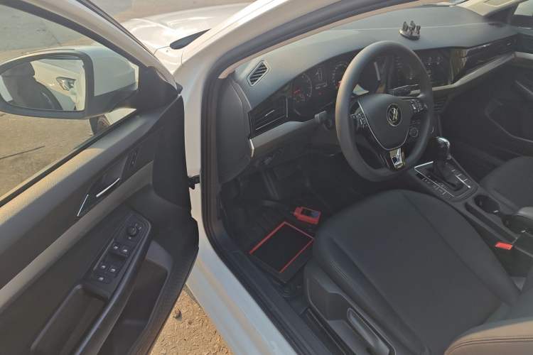 Used Volkswagen Bora 2021 1.5L Automatic Fashionable Smart Connectivity Version
