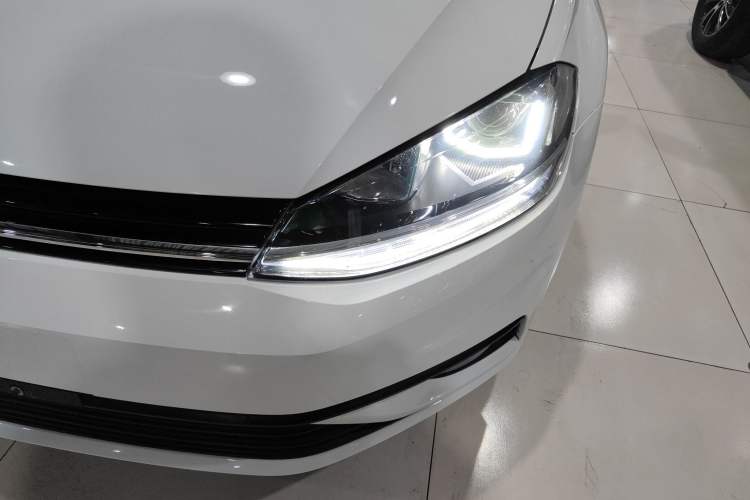 Used Volkswagen Golf 2018 230TSI Automatic Comfort Model
