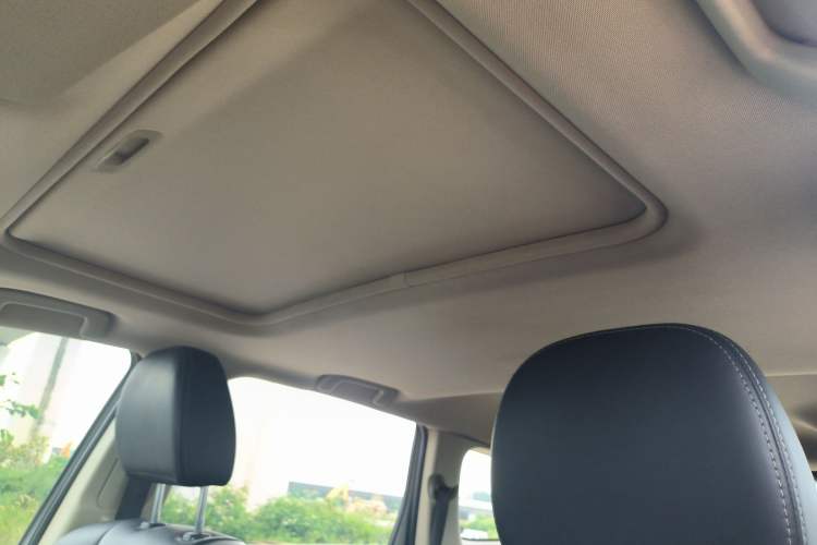 Used Mitsubishi Outlander 2019 2.0L Two-Wheel Drive Comfort Edition 5 Seats China VI Standard
