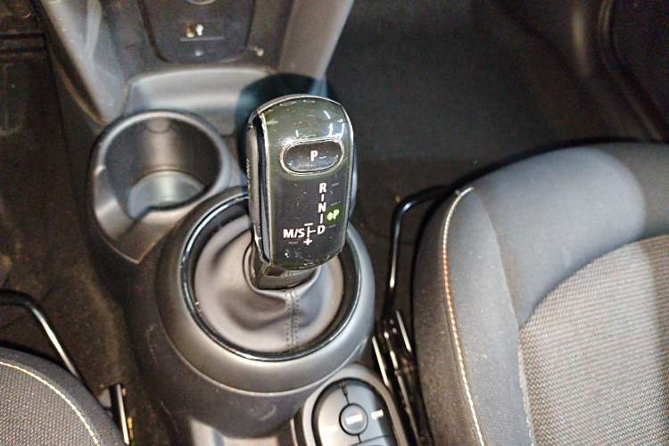 Used  MINI 2021 1.5T ONE
