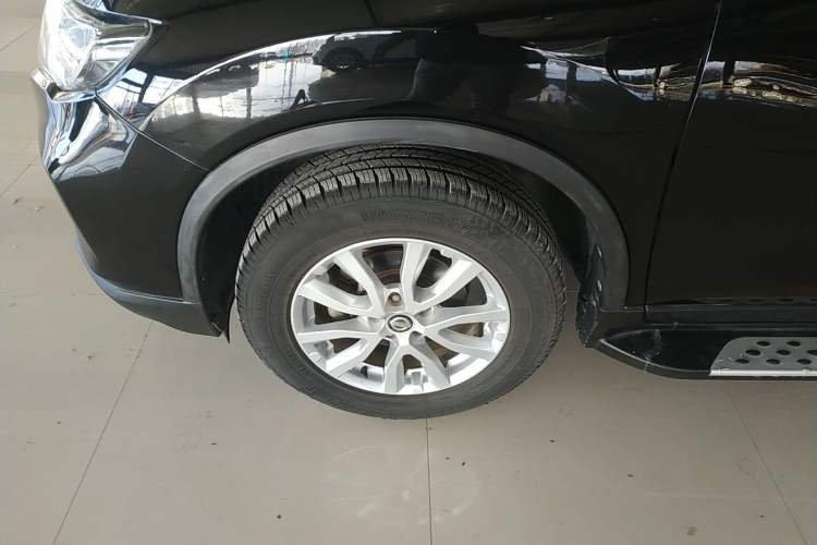 Used Nissan X-Trail 2019 2.0L CVT Smart Connect Comfort Edition 2WD
