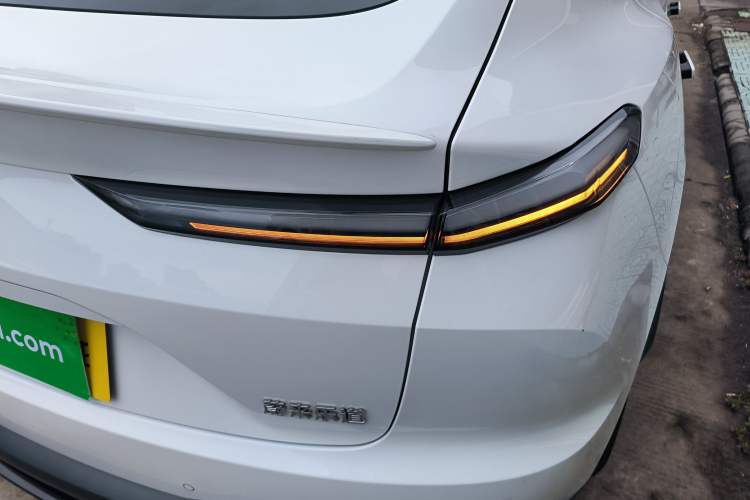 Used ONVO L60 2024 60 kWh Rear-Drive Version
