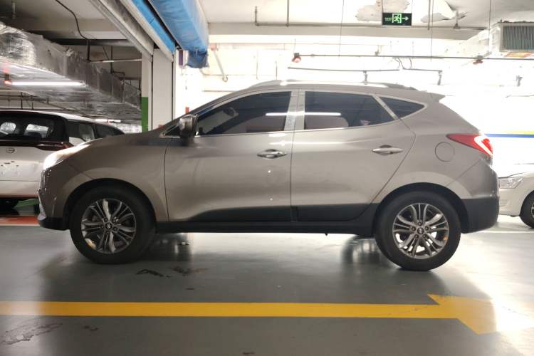 Used Hyundai ix35 2015 2.0L Automatic 2WD Smart Version China V Standard
