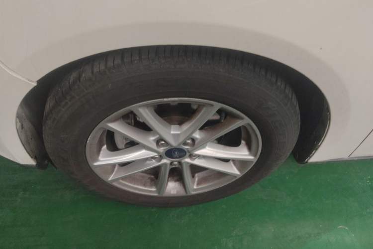 Used Ford Focus 2015 Hatchback 1.6L Automatic Fashion Edition