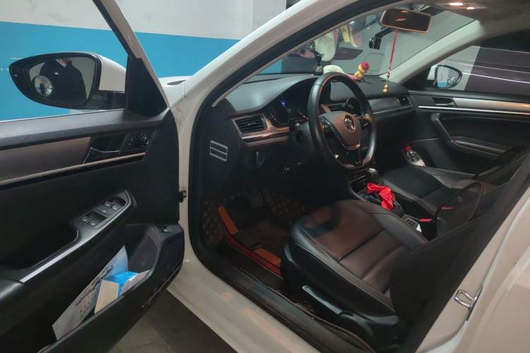 Used Volkswagen Bora 2016 1.6L Automatic Comfort Model
